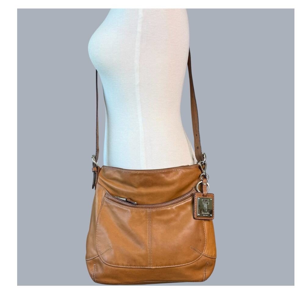 Tignanello Leather Crossbody Shoulder Bag Hobo Slouchy Tan Brown Multi Pockets